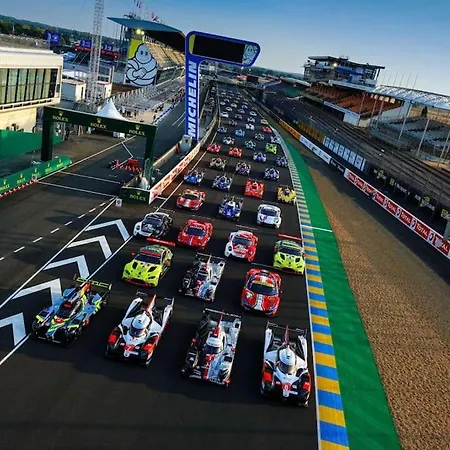 빌라 Villa - 12 Beds - Snooker - 800M Bugatti - 24H Du Mans