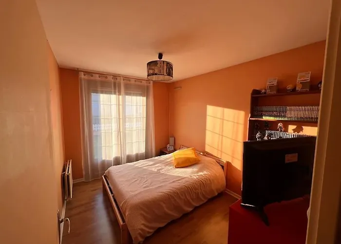 Villa - 14 Beds - Snooker - Jacuzzi - Loft Cinema - 800M Bugatti - 24H Du Mans 빌라 *